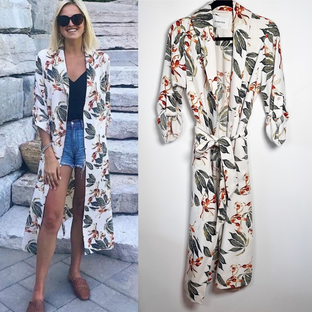 Babaton Kahlo Jacket in Floral Print - Bone Satin Robe (Size Small)